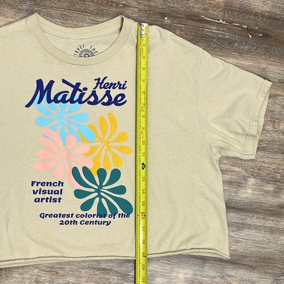 Henri Matisse Leaves Graphic Tee Neutral Cropped Rolled Hem T Shirt Size Large - Picture 6 of 9